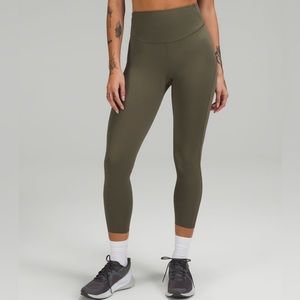 NWT Lululemon Base HR Crop 23”